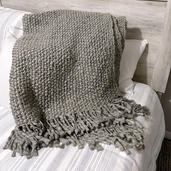 West Elm Gray Basketweave Throw - Picture 1 of 3